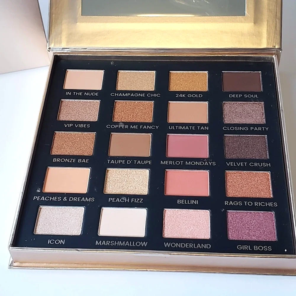 Iconic London DESK TO DANCE Eyeshadow Palette New In Box MSRP $62